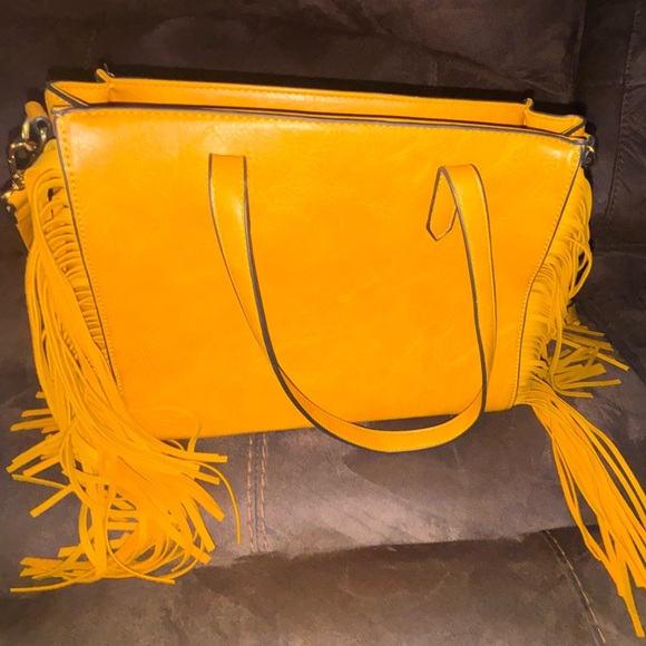 Tan Leather Shoulder Bag with Adjustable Strap - Picture 11 of 11